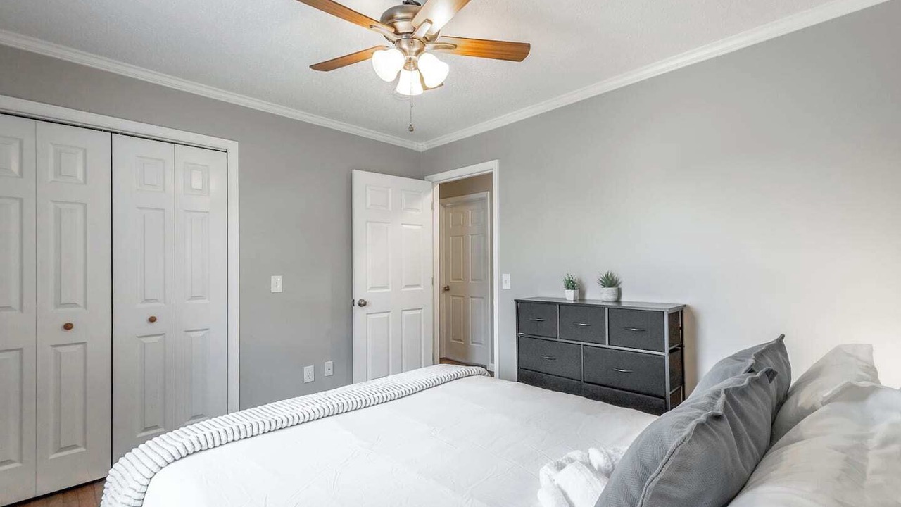 Photo of Bedroom in East Brainerd