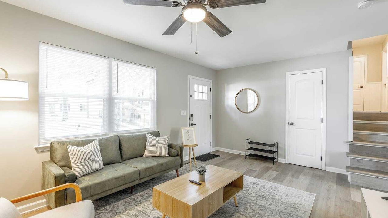 Photo of Livingroom in East Brainerd