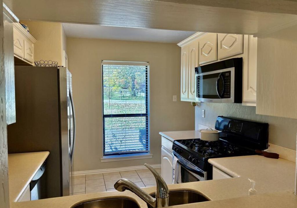 Photo of Kitchen in Highland Village