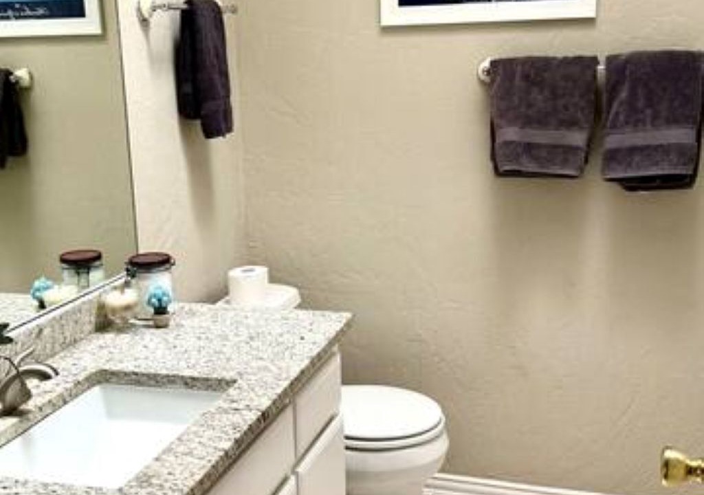 Photo of Bathroom in Highland Village