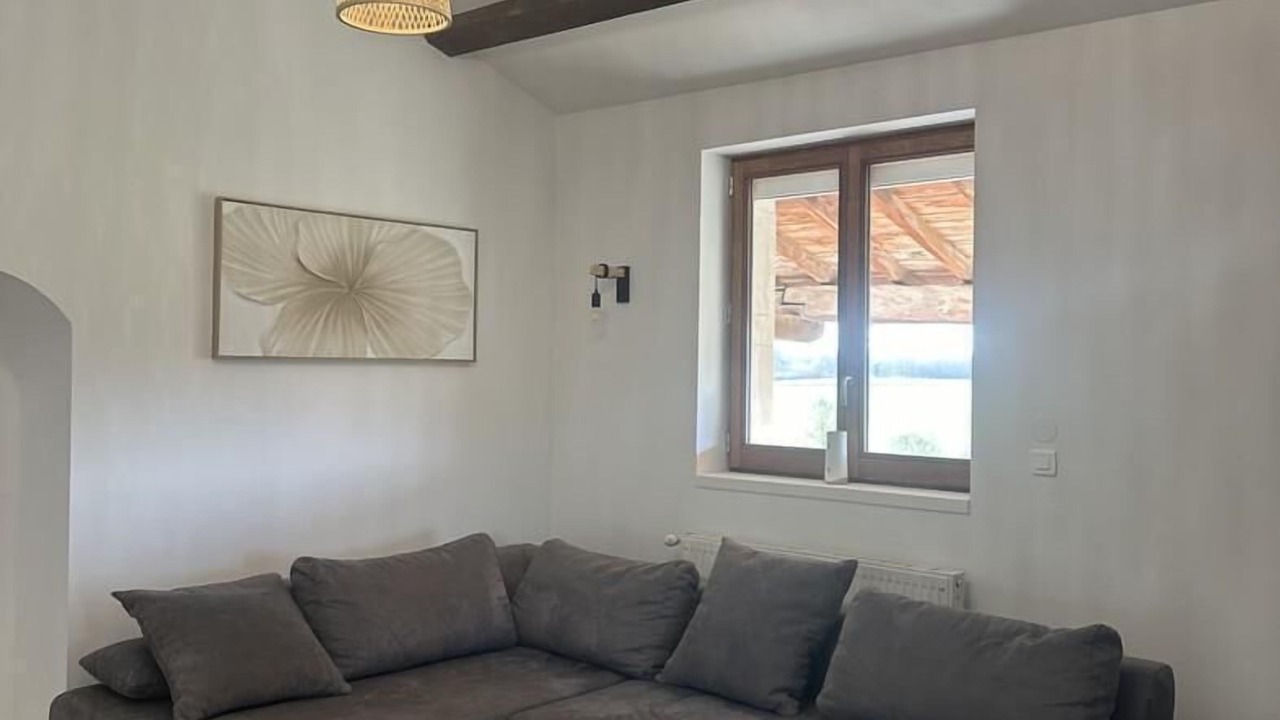 Photo of Livingroom in L'Abergement-Clemenciat