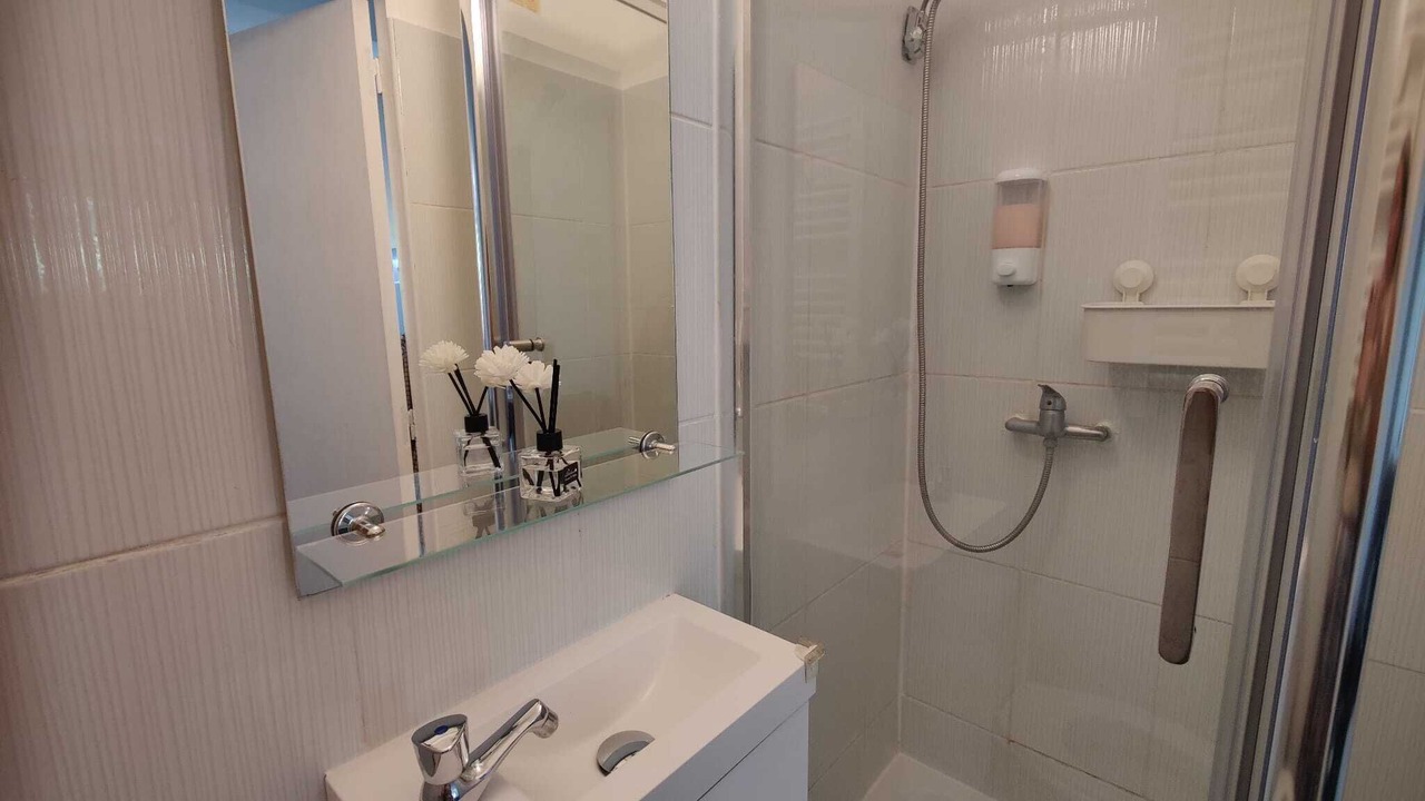 Photo of Bathroom in Meudon