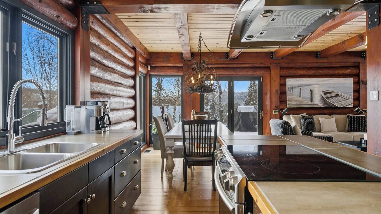 Photo of Kitchen in Lac Superieur Village