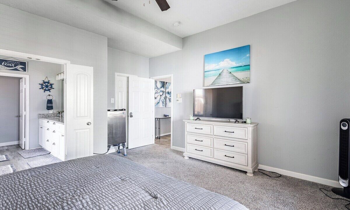 Photo of Bedroom in Baytown