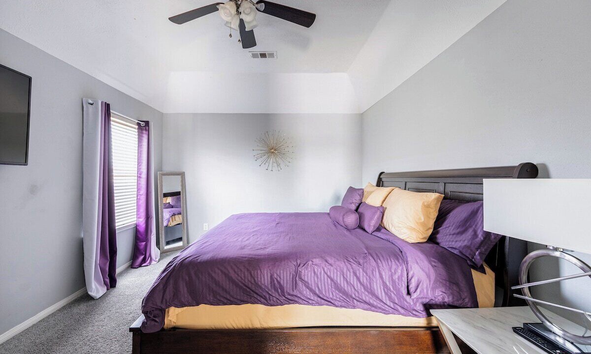 Photo of Bedroom in Baytown