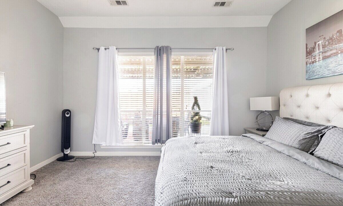 Photo of Bedroom in Baytown