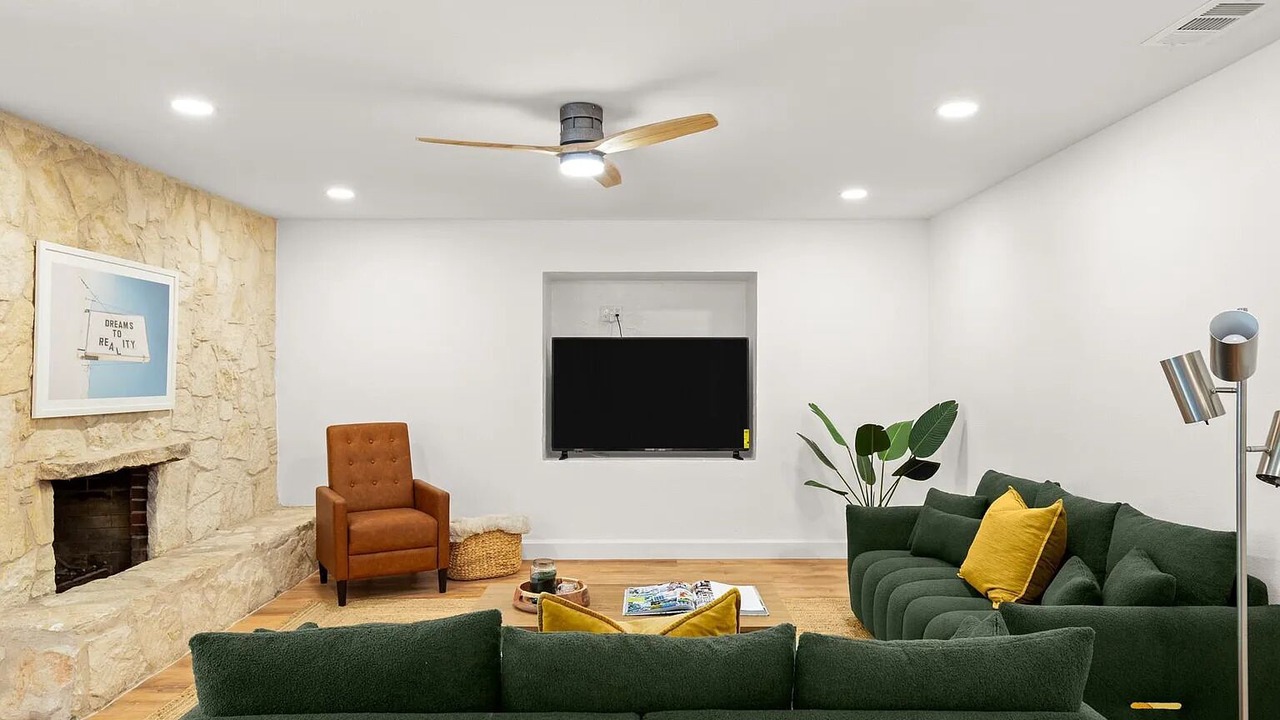 Photo of Livingroom in Austin