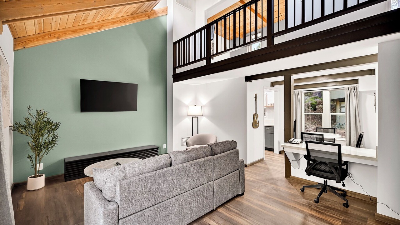 Photo of Livingroom in Nevada City