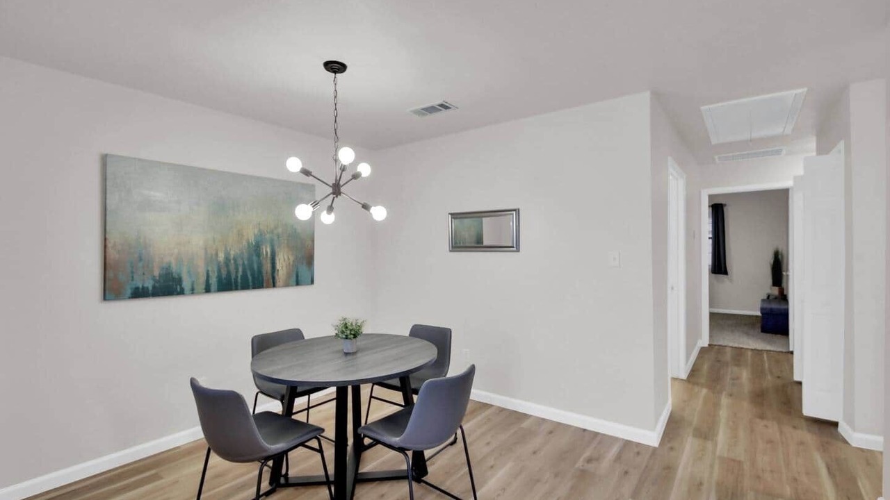 Photo of Livingroom in Taylor