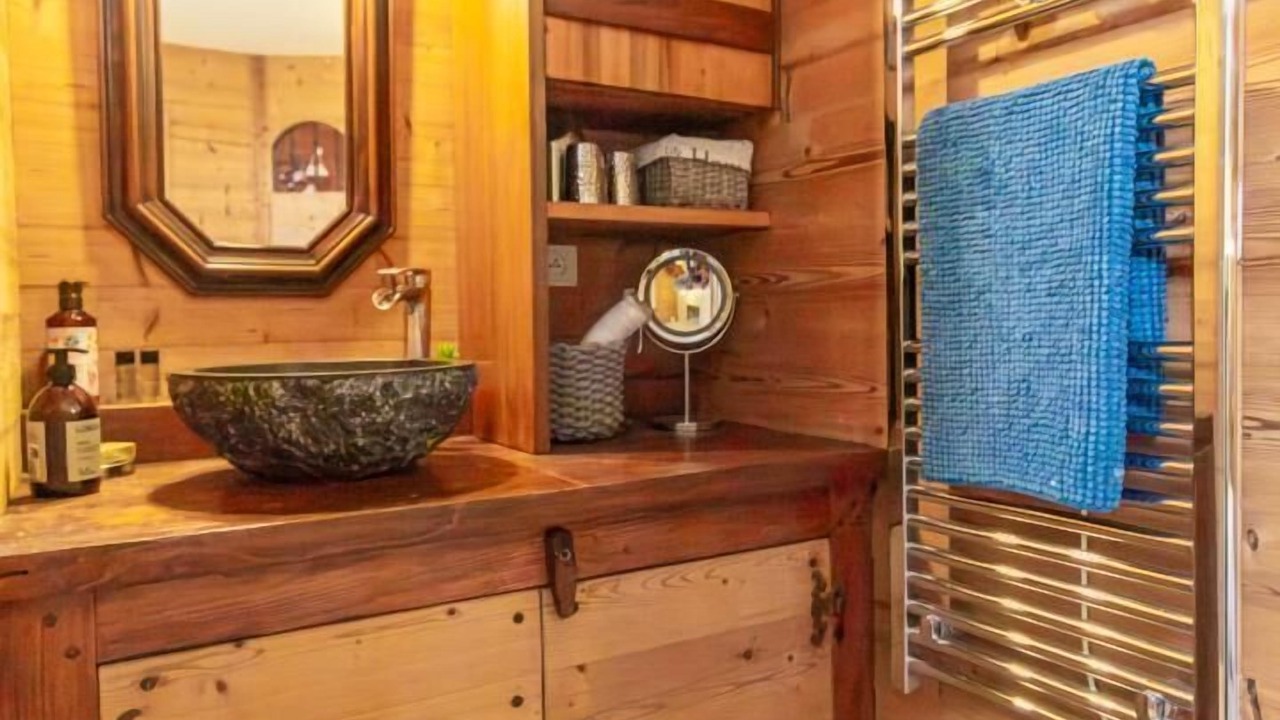 Photo of Bathroom in Saint-Pierre-d'Albigny