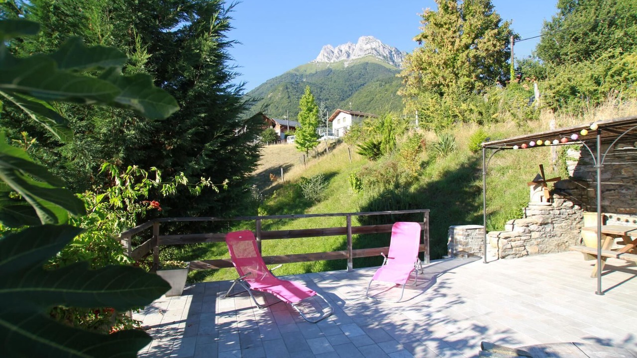 Photo of Patio Balcony in Saint-Pierre-d'Albigny