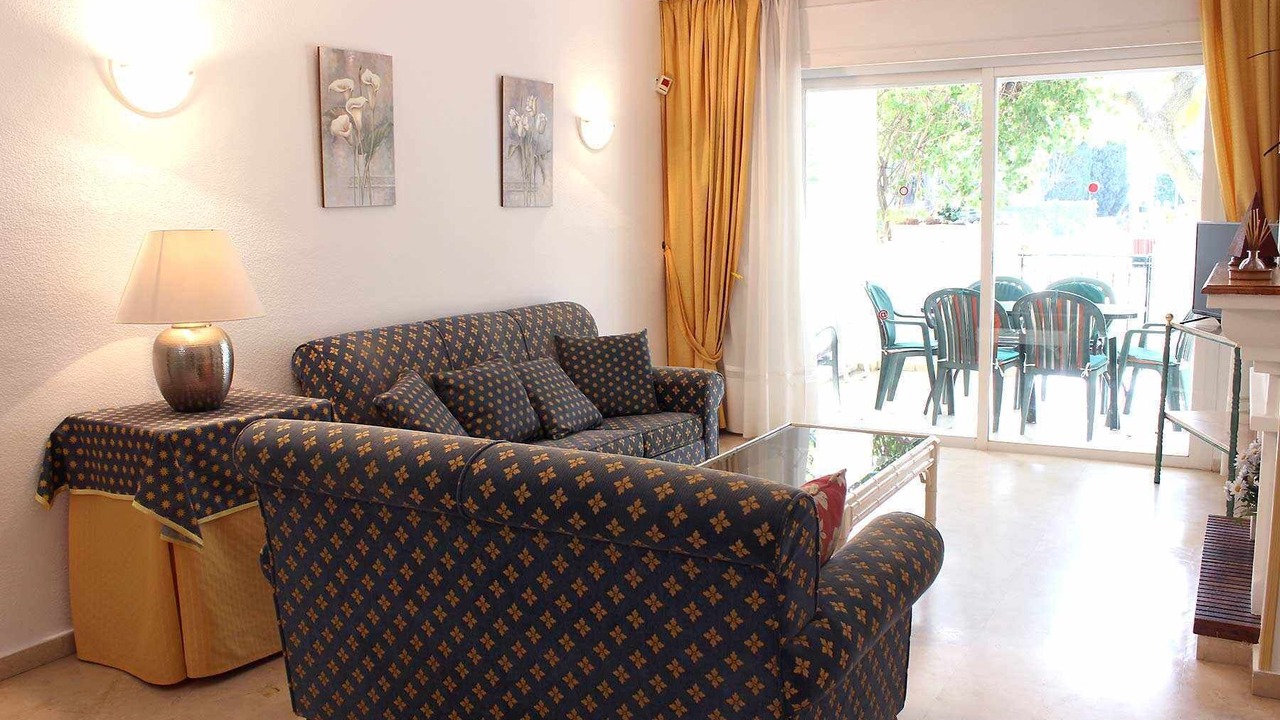 Photo of Livingroom in New Golden Mile