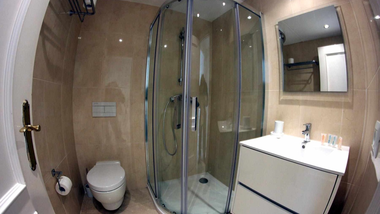 Photo of Bathroom in New Golden Mile