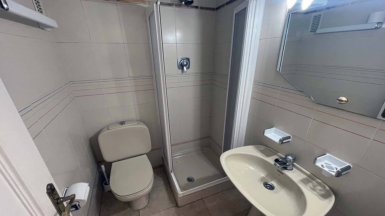 Photo of Bathroom in New Golden Mile