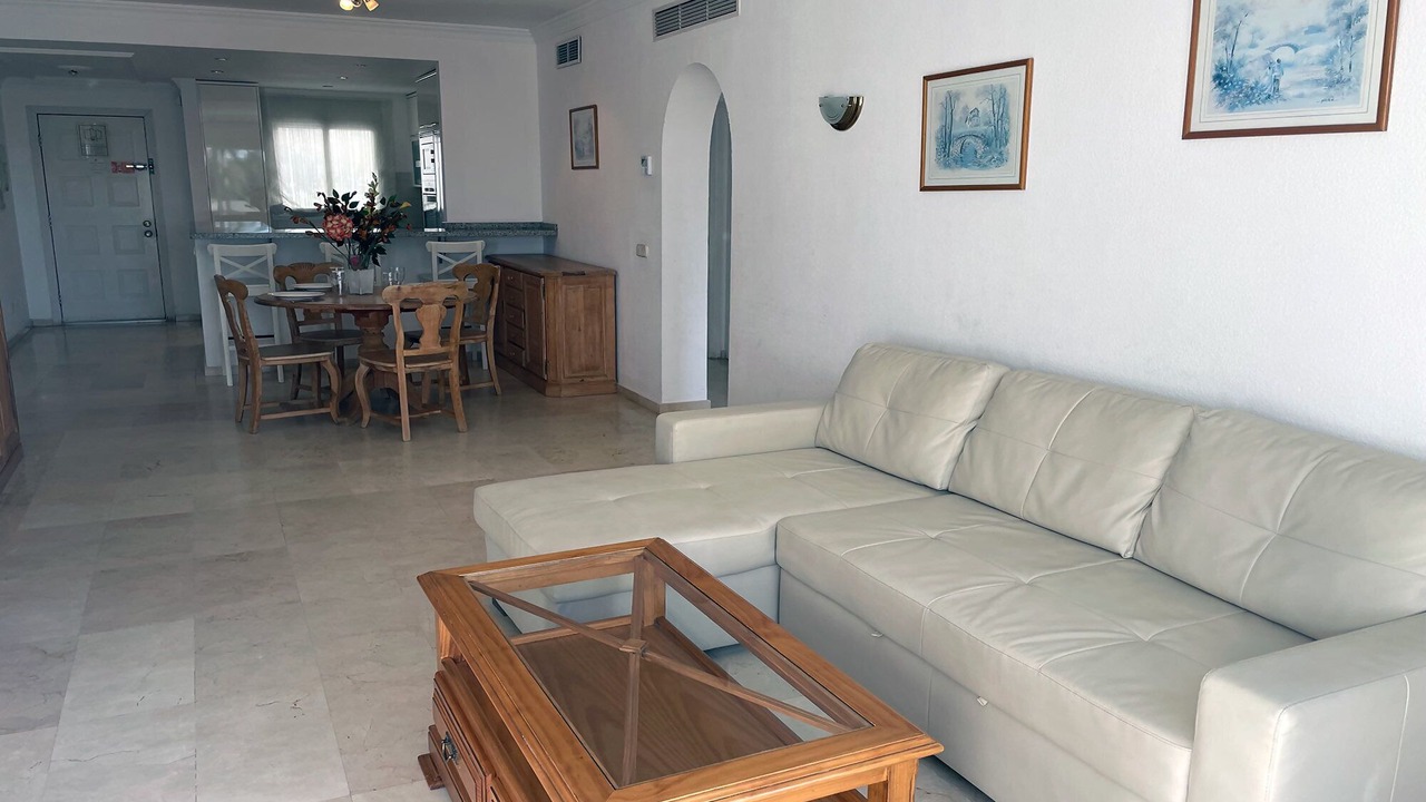 Photo of Livingroom in New Golden Mile