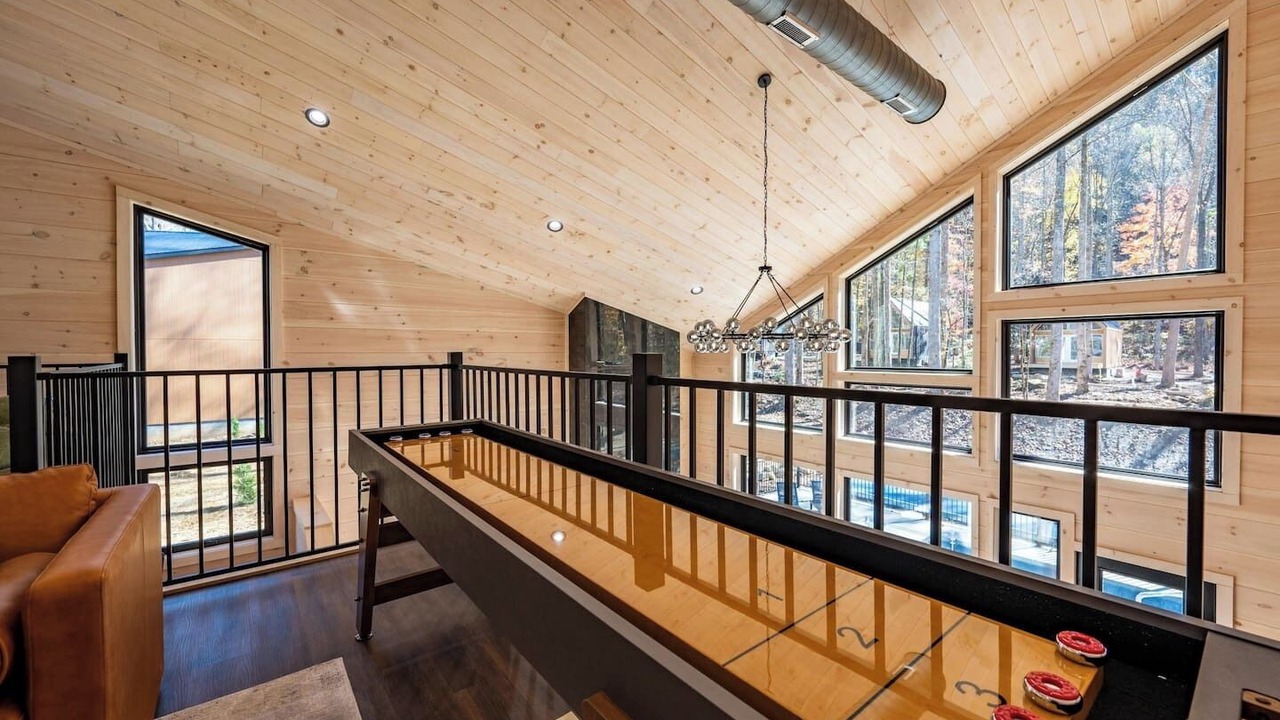 Photo of Bedroom in Pittman Center