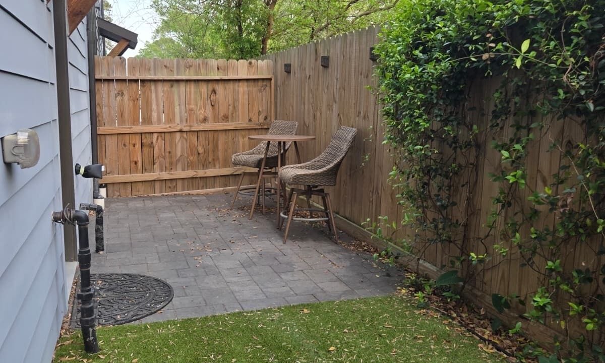 Photo of Patio Balcony in Spring Branch West