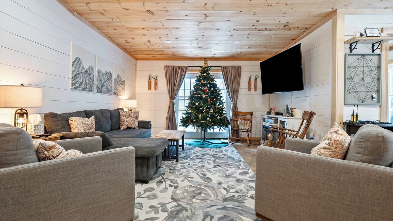 Photo of Livingroom in Rangeley Plantation