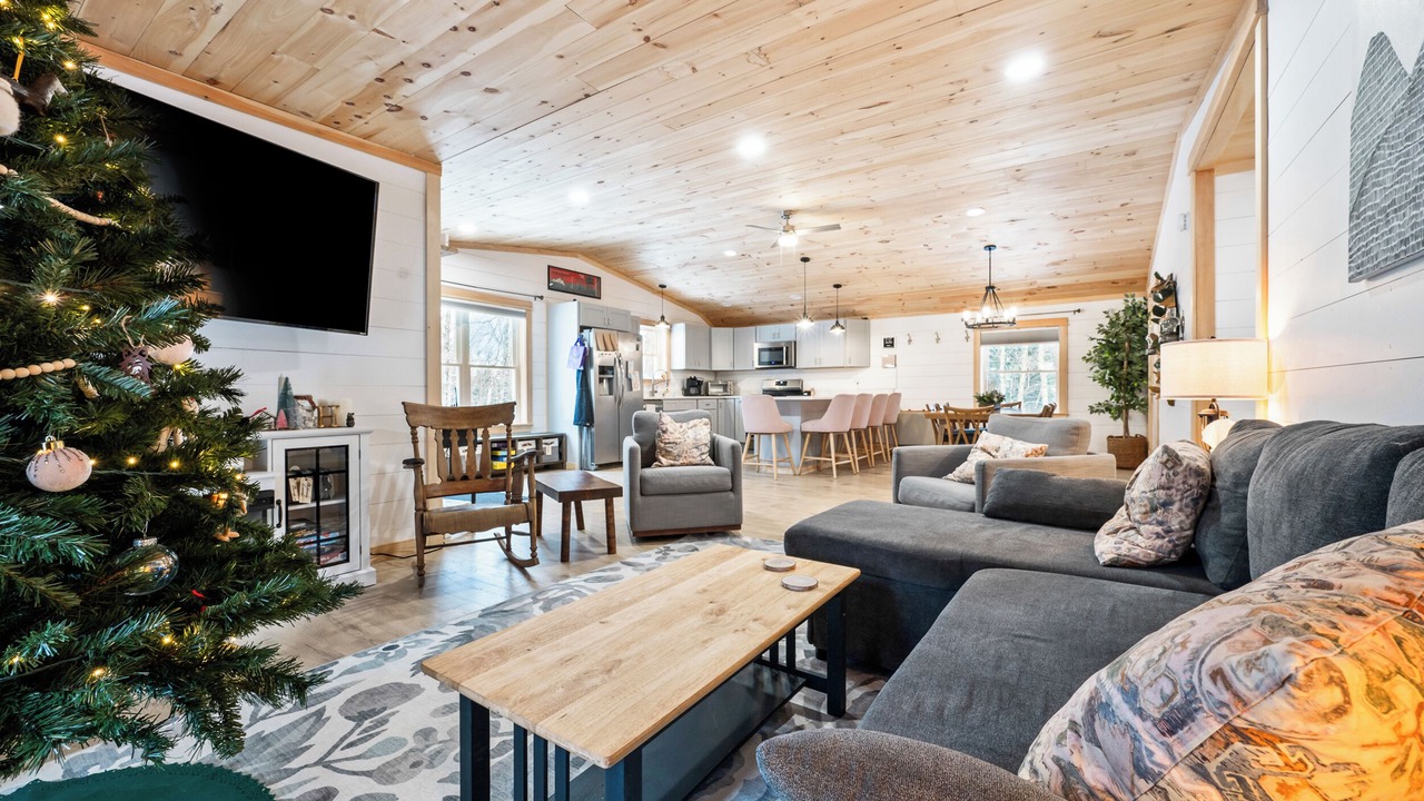 Photo of Livingroom in Rangeley Plantation