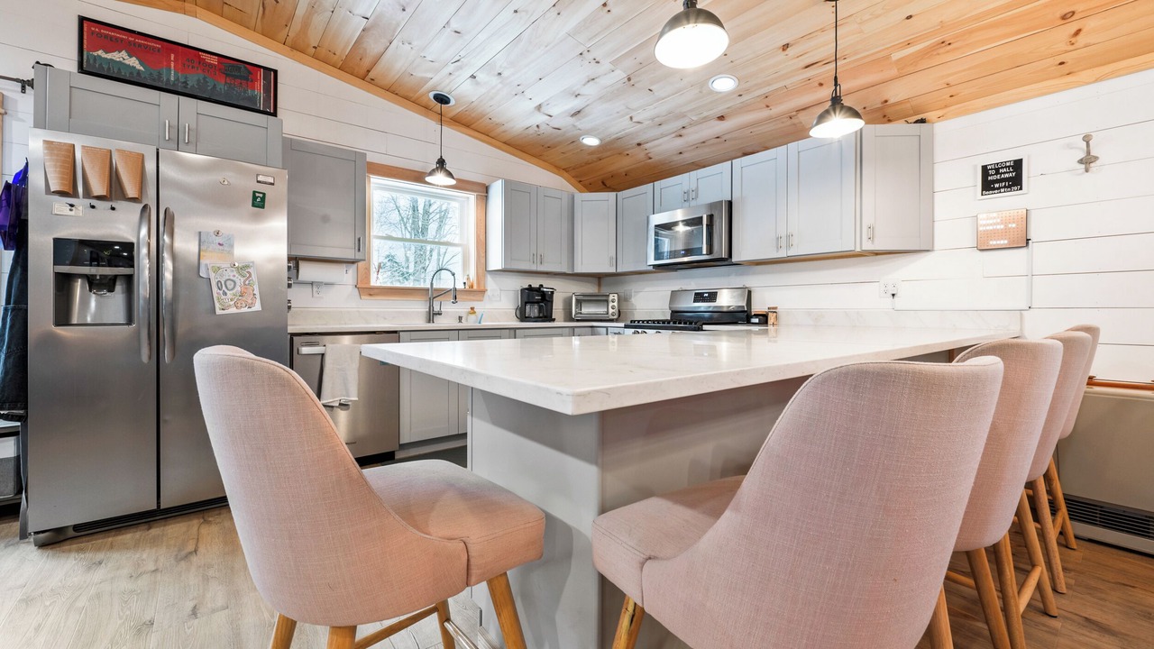 Photo of Kitchen in Rangeley Plantation
