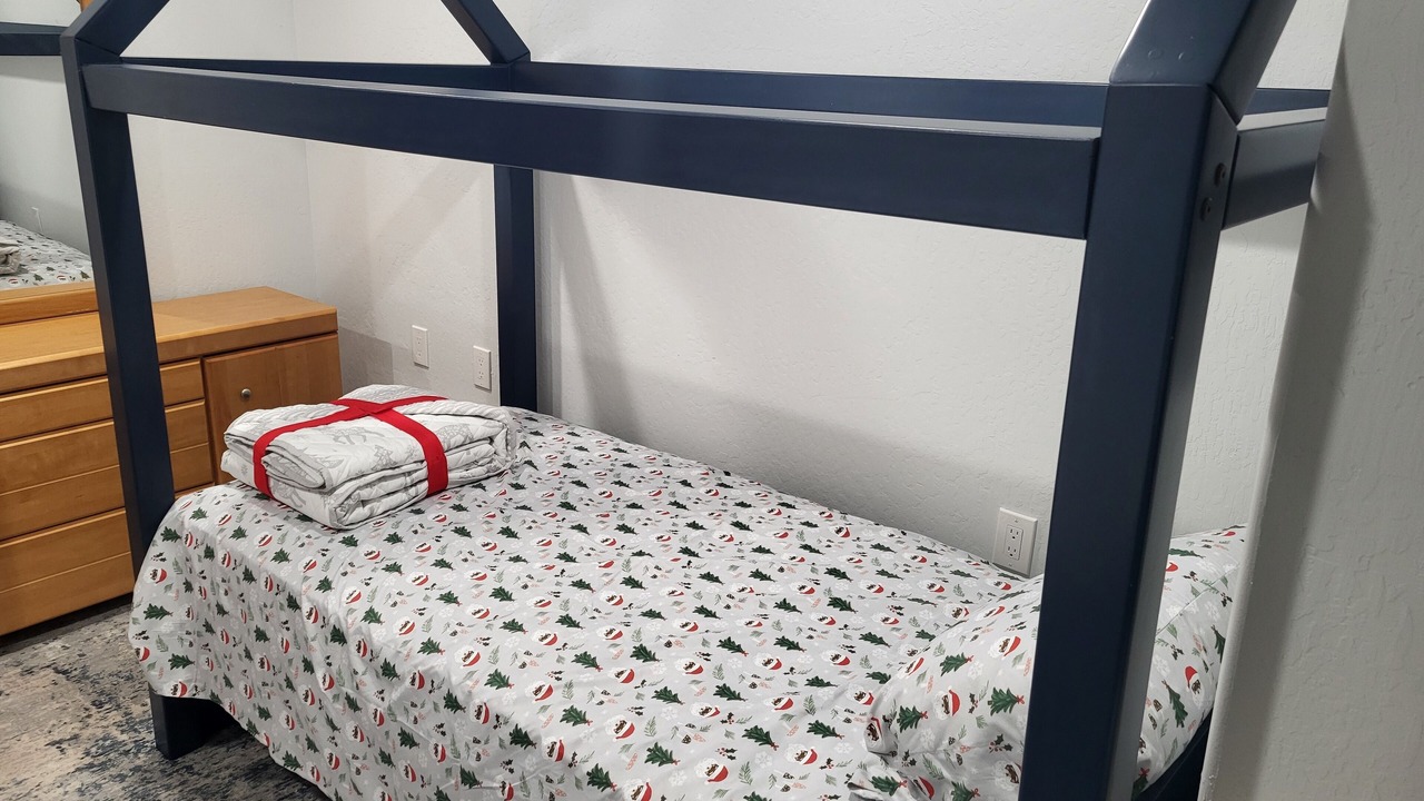 Photo of Bedroom in Foresthill