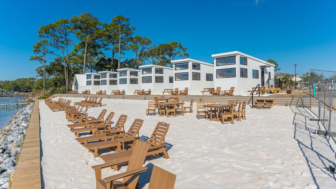 Photo of Others in Mary Esther