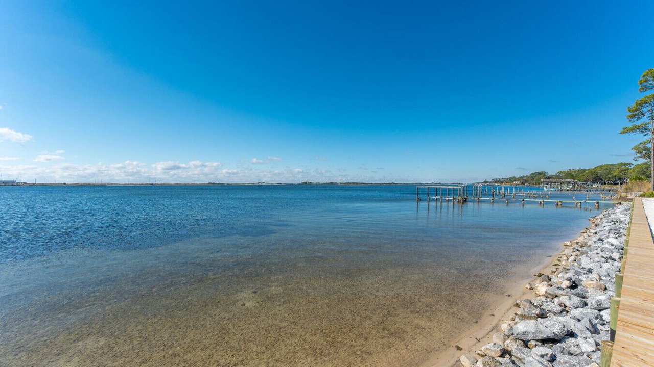 Photo of Others in Mary Esther