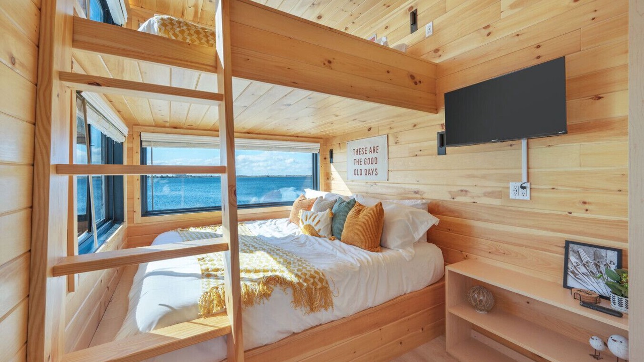 Photo of Bedroom in Mary Esther