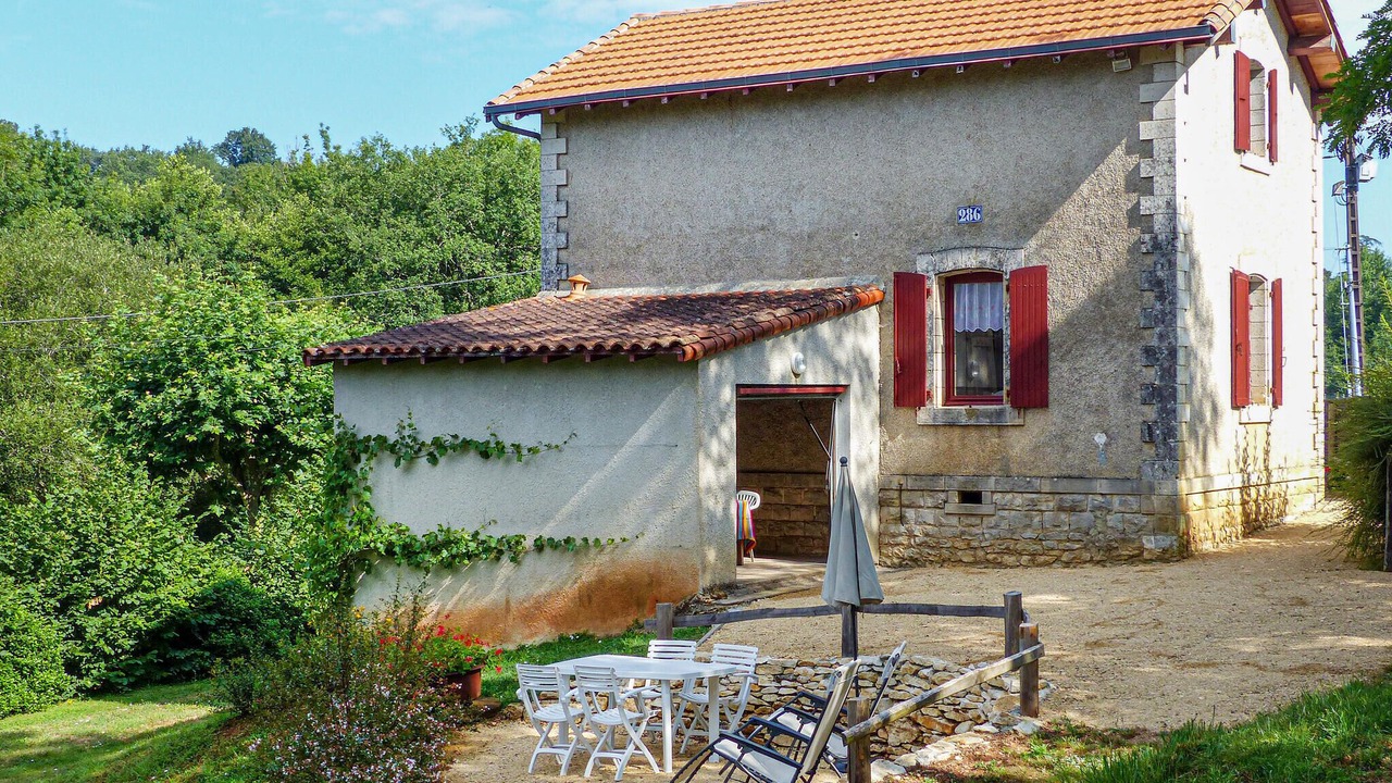 Photo of Others in Nanteuil-en-Vallee