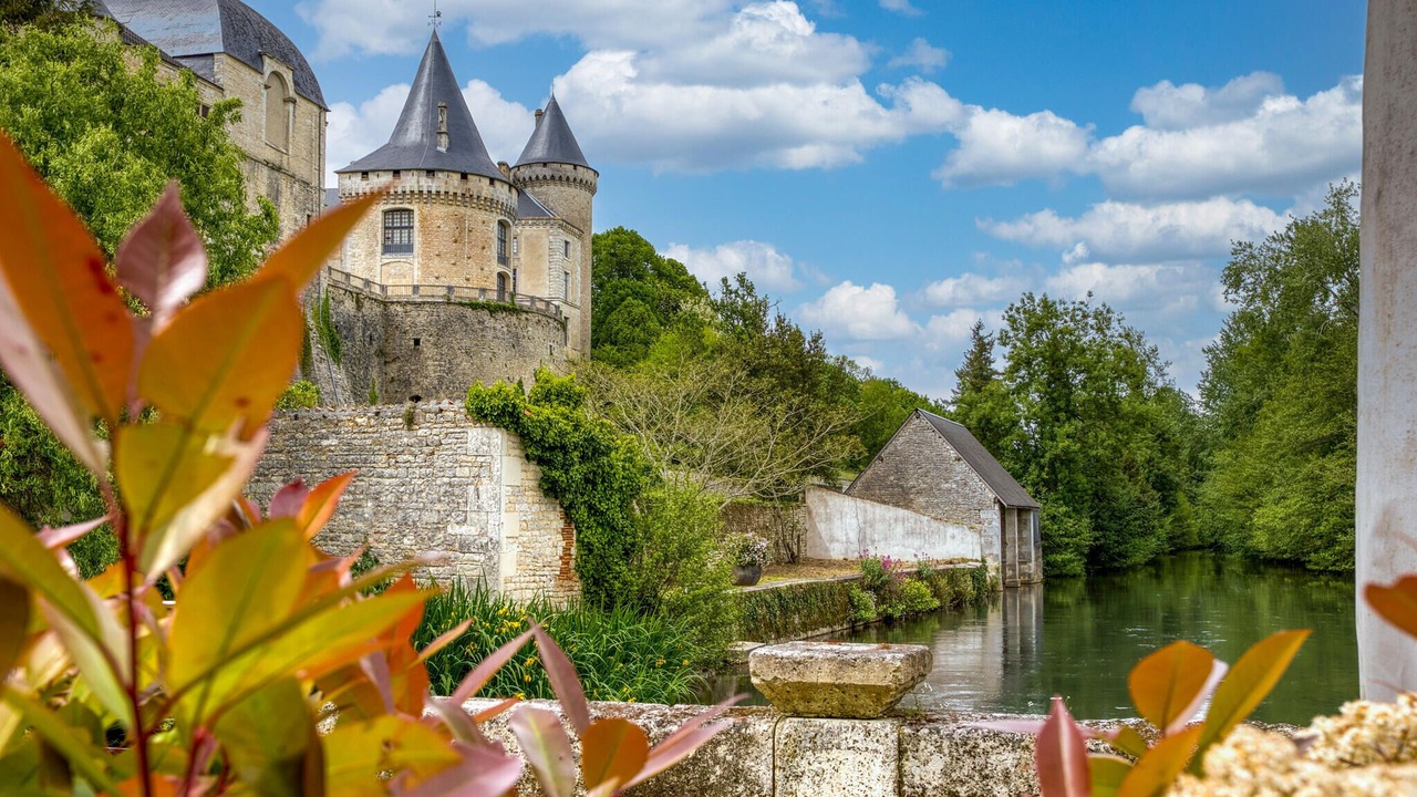 Photo of Others in Nanteuil-en-Vallee
