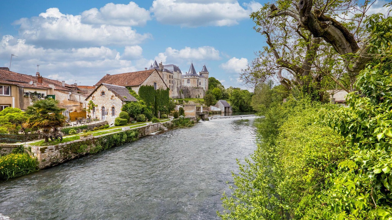 Photo of Others in Nanteuil-en-Vallee
