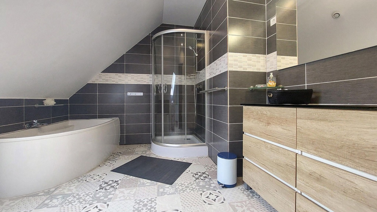 Photo of Bathroom in Roquetoire