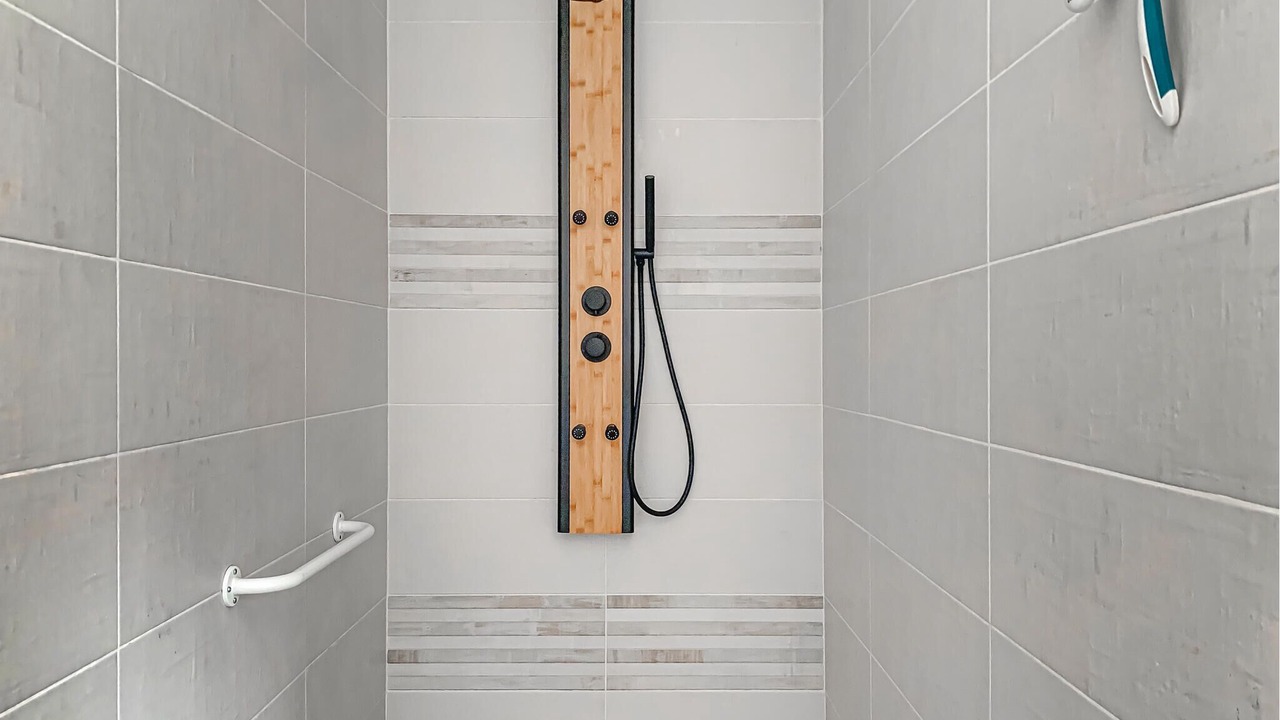 Photo of Bathroom in Noaillan