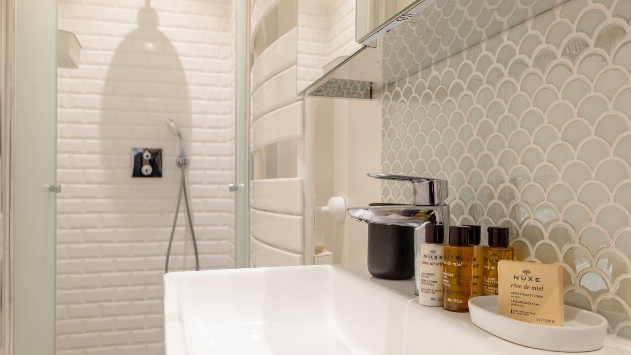 Photo of Bathroom in Quartier de la Porte-Saint-Denis
