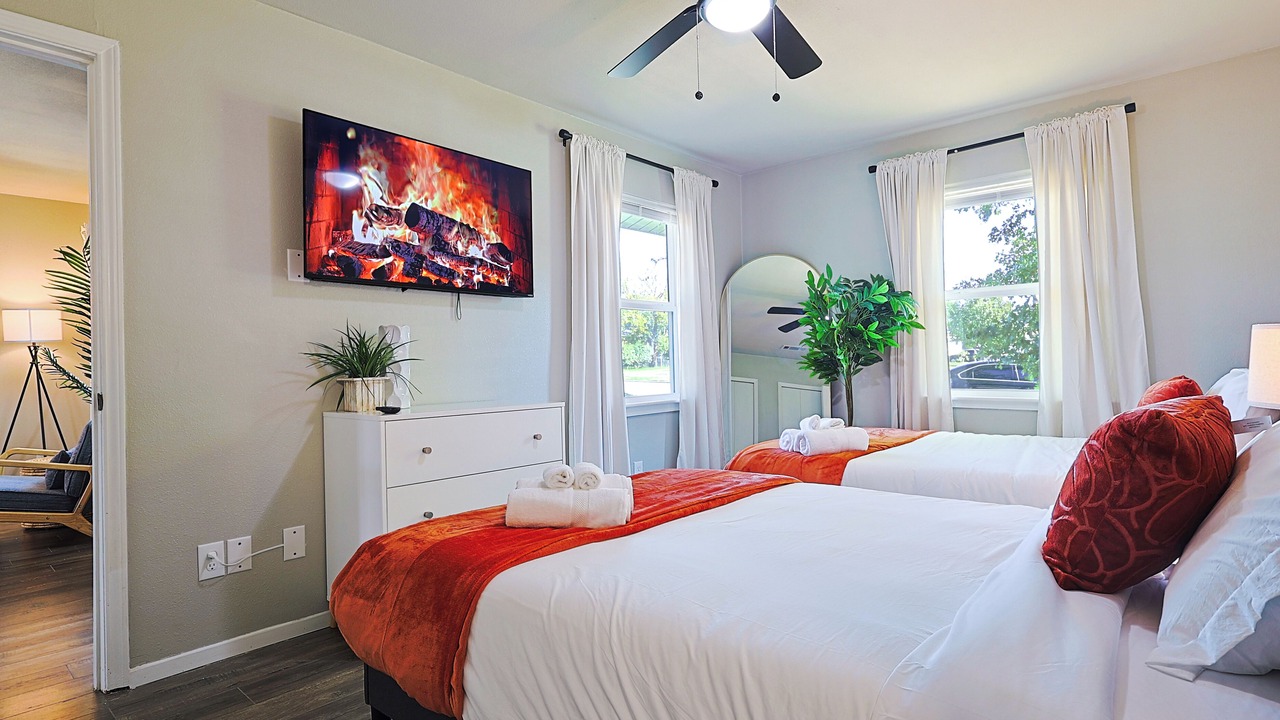 Photo of Bedroom in Farmers Branch