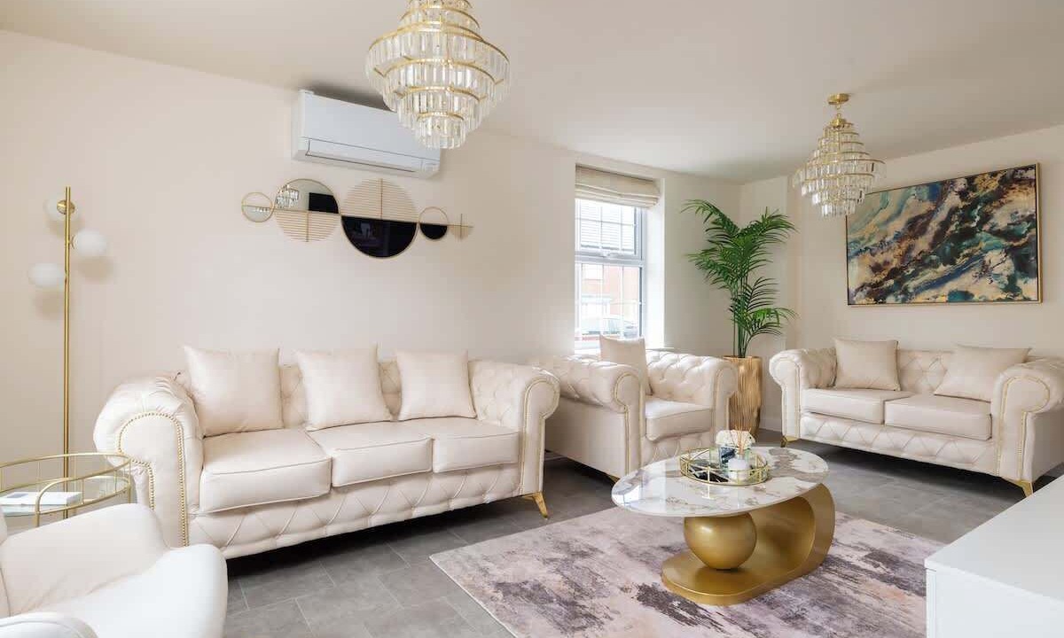 Photo of Livingroom in Bletchley