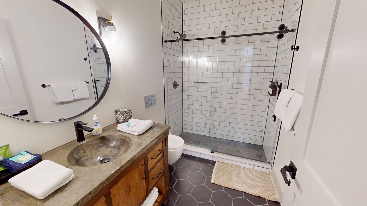 Photo of Bathroom in Edray