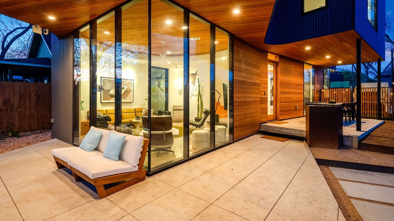 Photo of Patio Balcony in Holly
