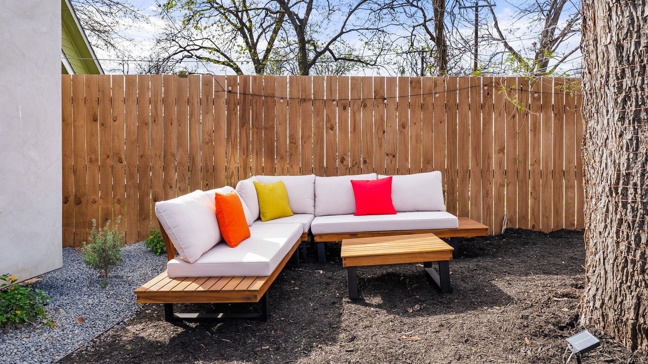 Photo of Outdoor in Holly