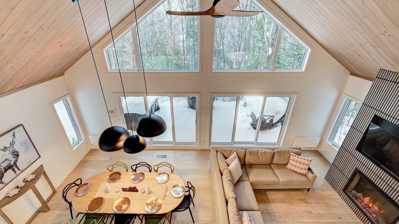 Photo of Livingroom in Amherst