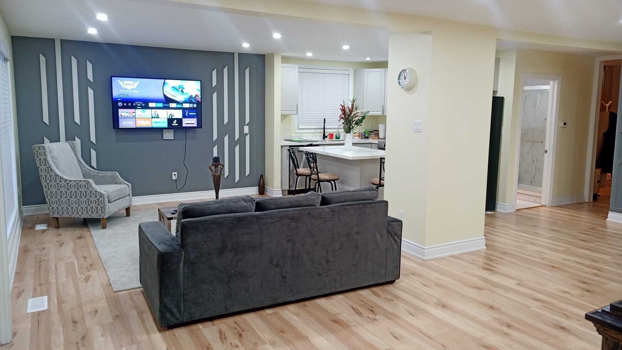 Photo of Livingroom in Chatham-Kent