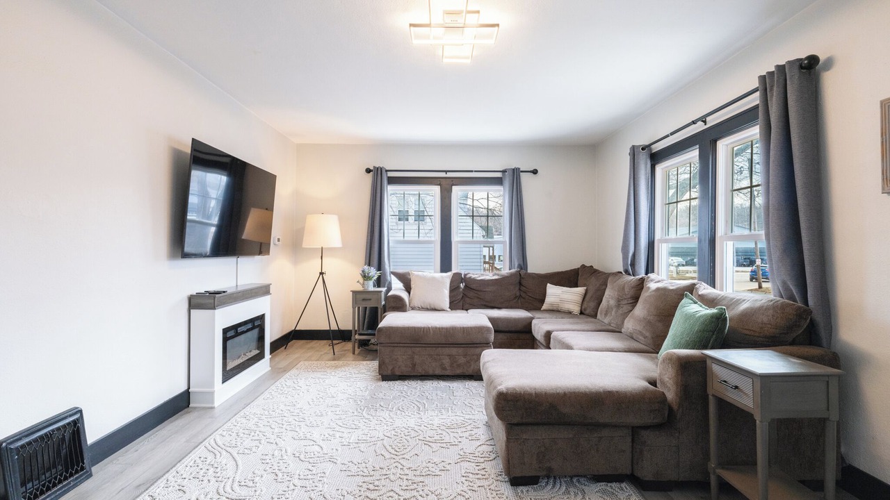Photo of Livingroom in West Peoria