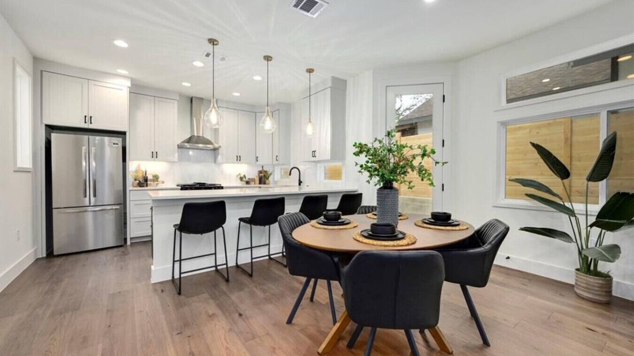 Photo of Kitchen in Chestnut