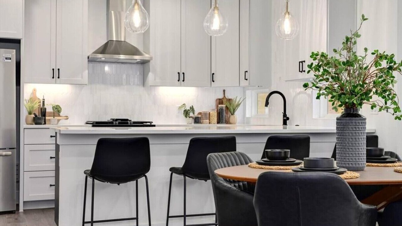 Photo of Kitchen in Chestnut