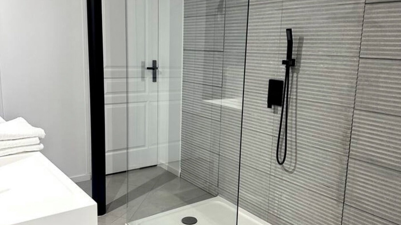 Photo of Bathroom in Le Plessis-Belleville
