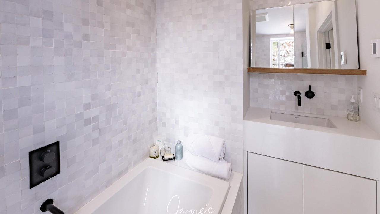 Photo of Bathroom in Minett