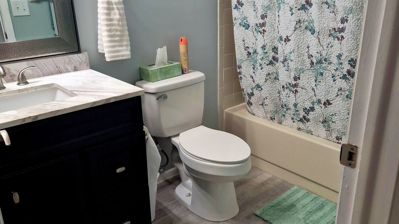 Photo of Bathroom in Biggar