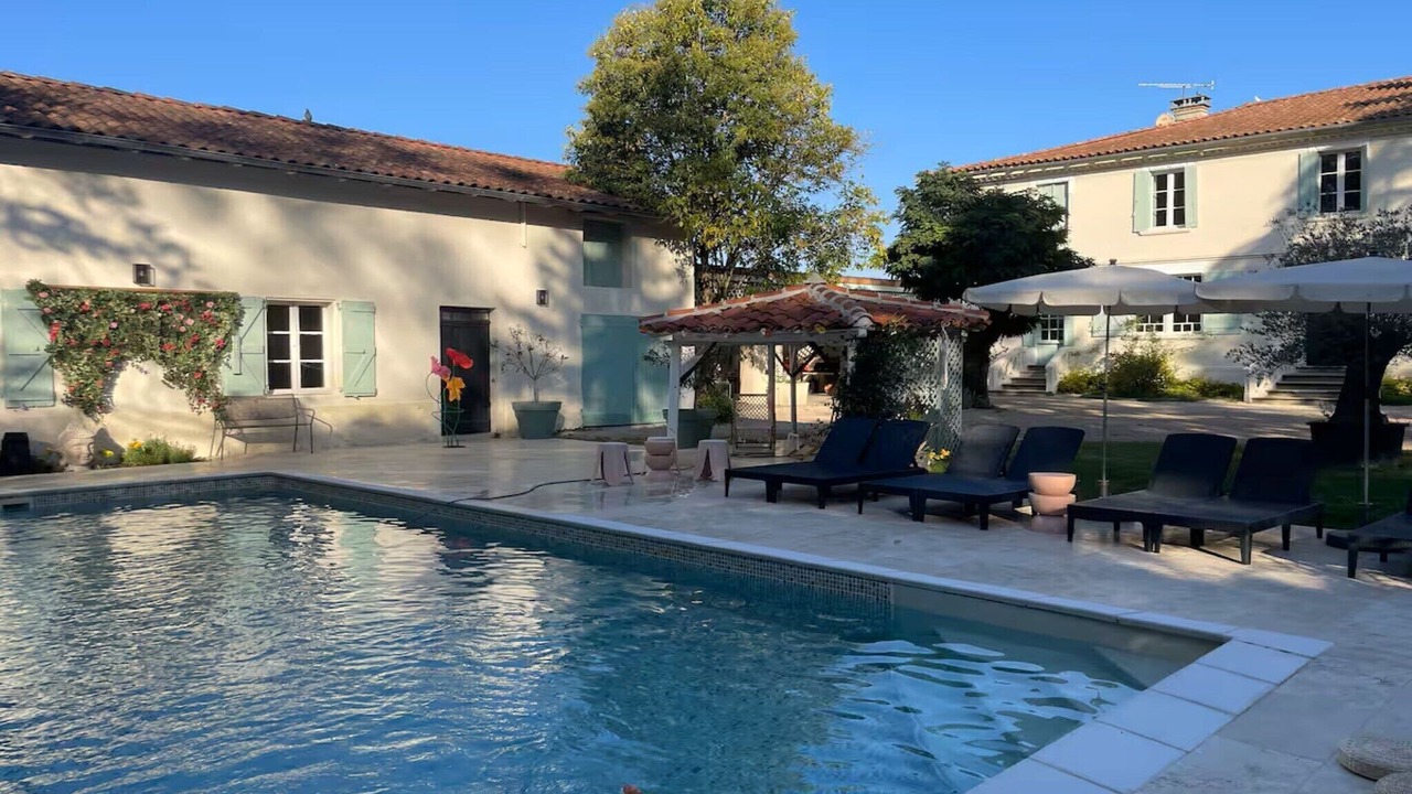 Photo of Outdoor in Barry-d'Islemade