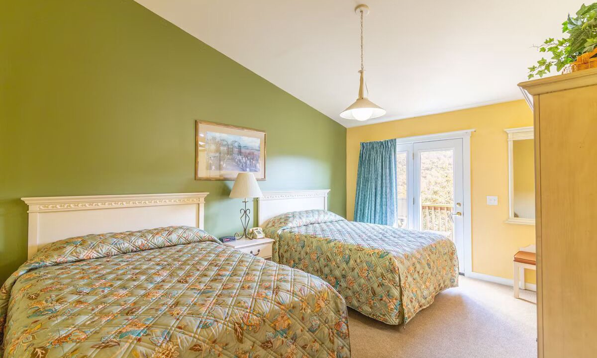 Photo of Bedroom in Massanutten