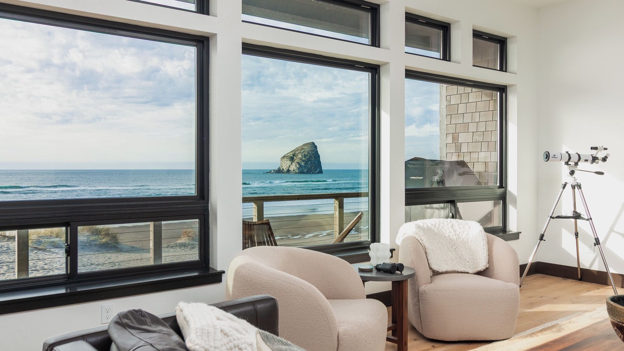 Photo of Bedroom in Kiwanda Shores